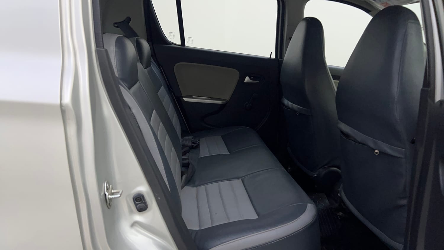 Used 2017 Maruti Suzuki Alto K10 VXi Petrol Manual interior RIGHT SIDE REAR DOOR CABIN VIEW