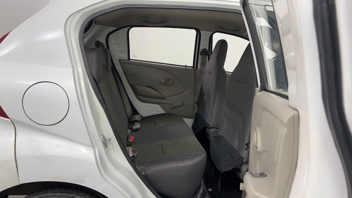 Used 2016 Datsun Redi-GO T (O) Petrol Manual interior RIGHT SIDE REAR DOOR CABIN VIEW