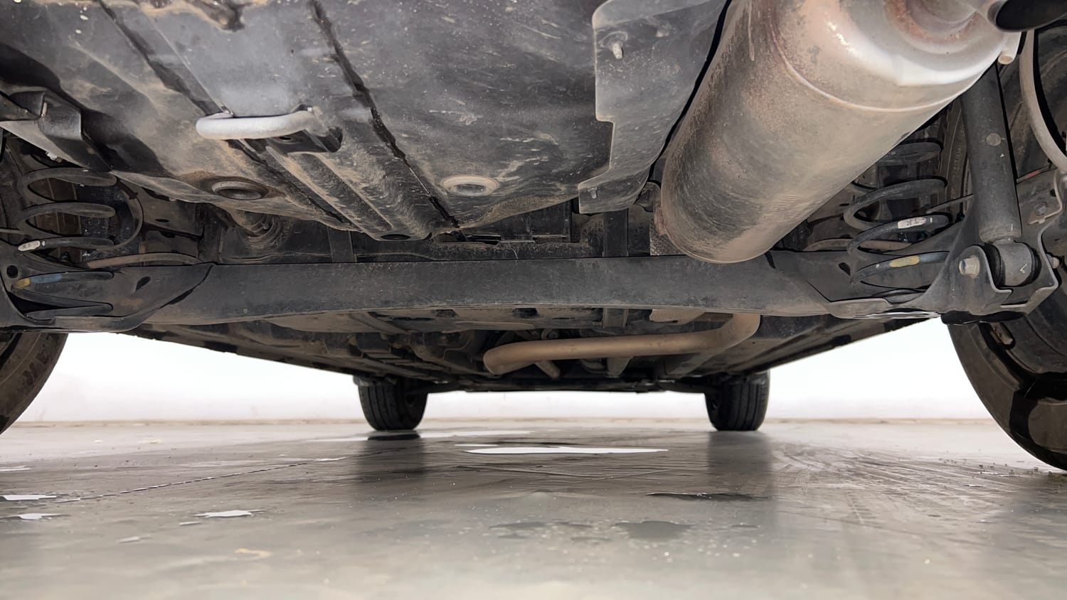 Used 2019 Hyundai Elite i20 Magna Plus 1.2 Petrol Manual extra REAR UNDERBODY VIEW (TAKEN FROM REAR)