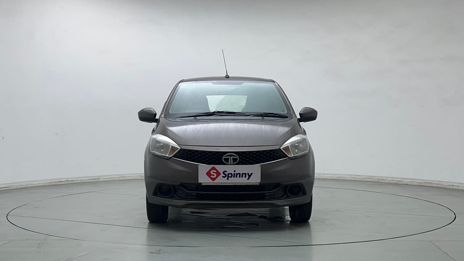 Used 2017 Tata Tiago Revotron XT Petrol Manual exterior FRONT VIEW