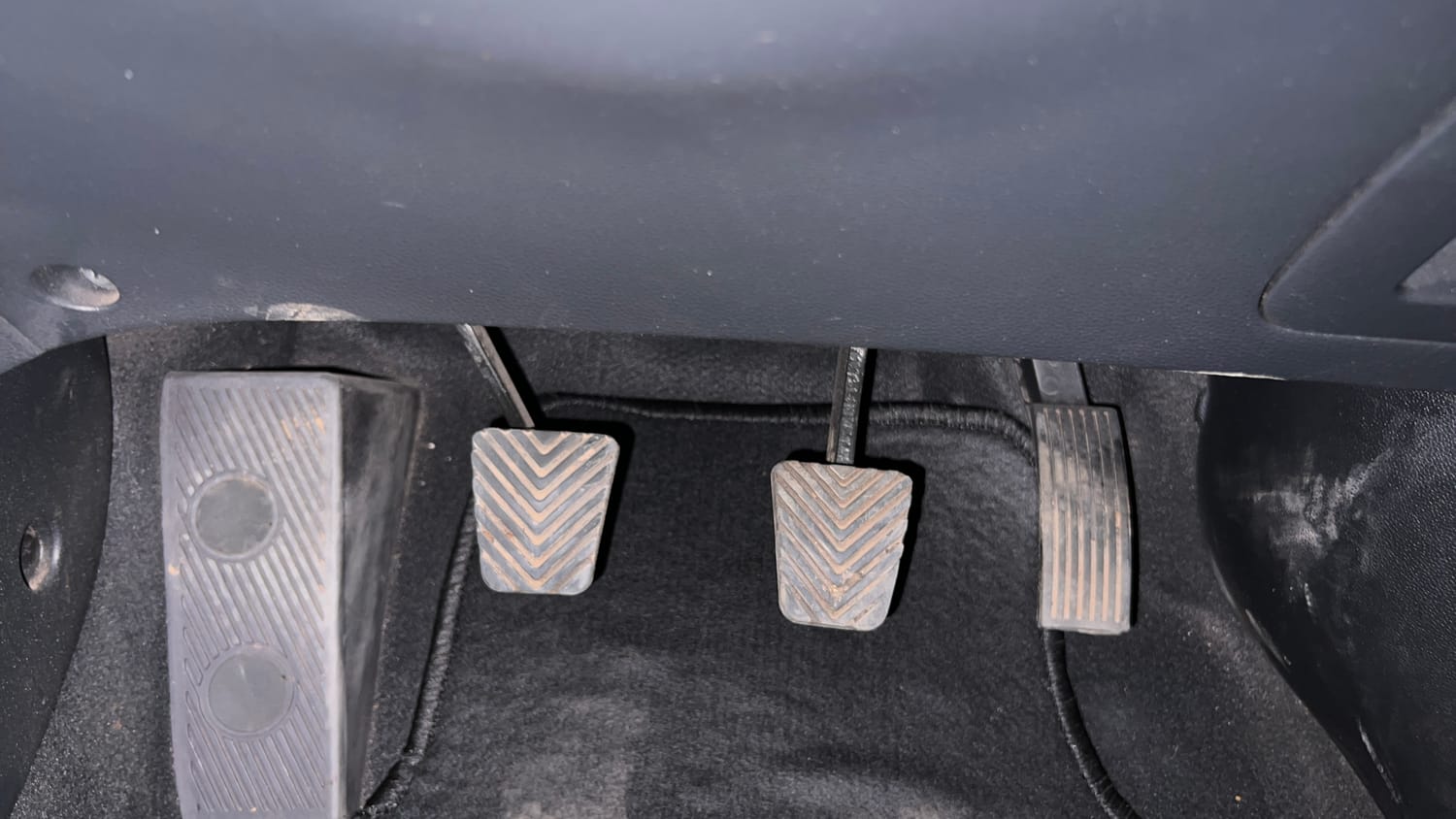 Used 2018 Hyundai Elite i20 Asta 1.2 (O) Petrol Manual interior PEDALS VIEW