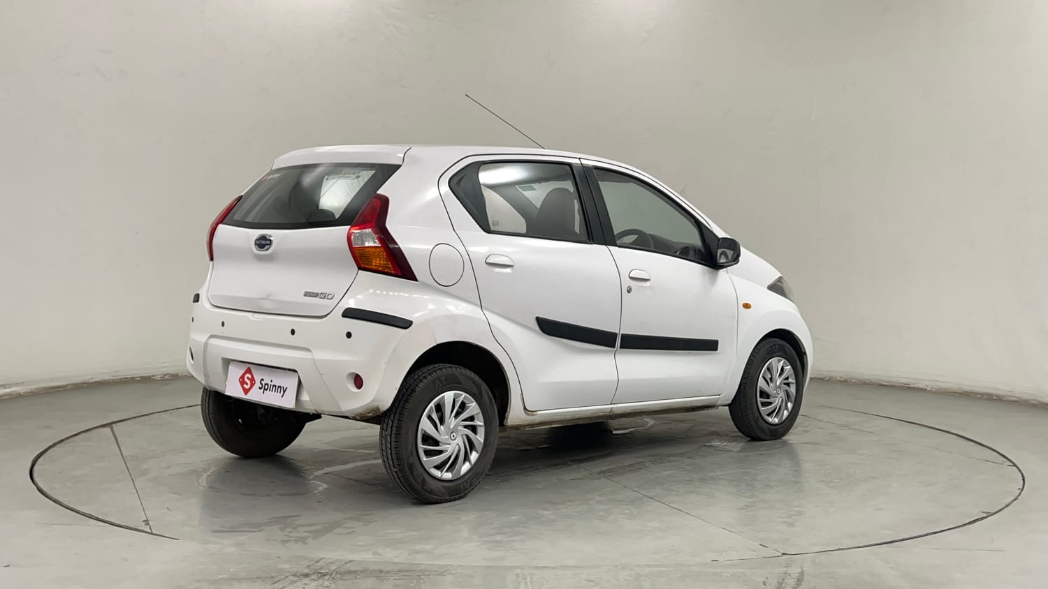 Used 2016 Datsun Redi-GO T (O) Petrol Manual exterior RIGHT REAR CORNER VIEW