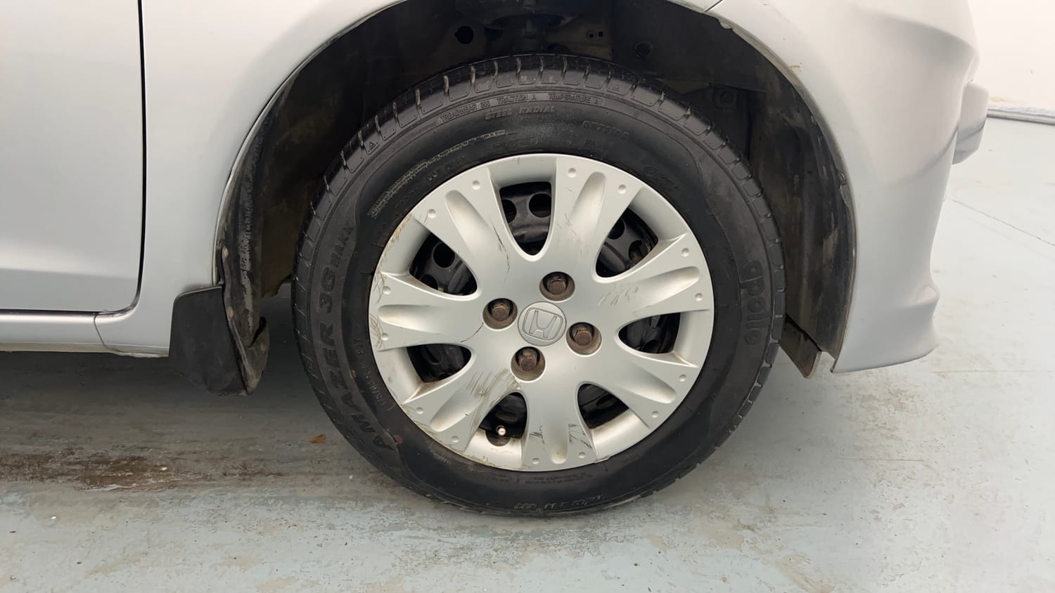 Used 2014 Honda Amaze 1.2 S i-VTEC Petrol Manual tyres RIGHT FRONT TYRE RIM VIEW