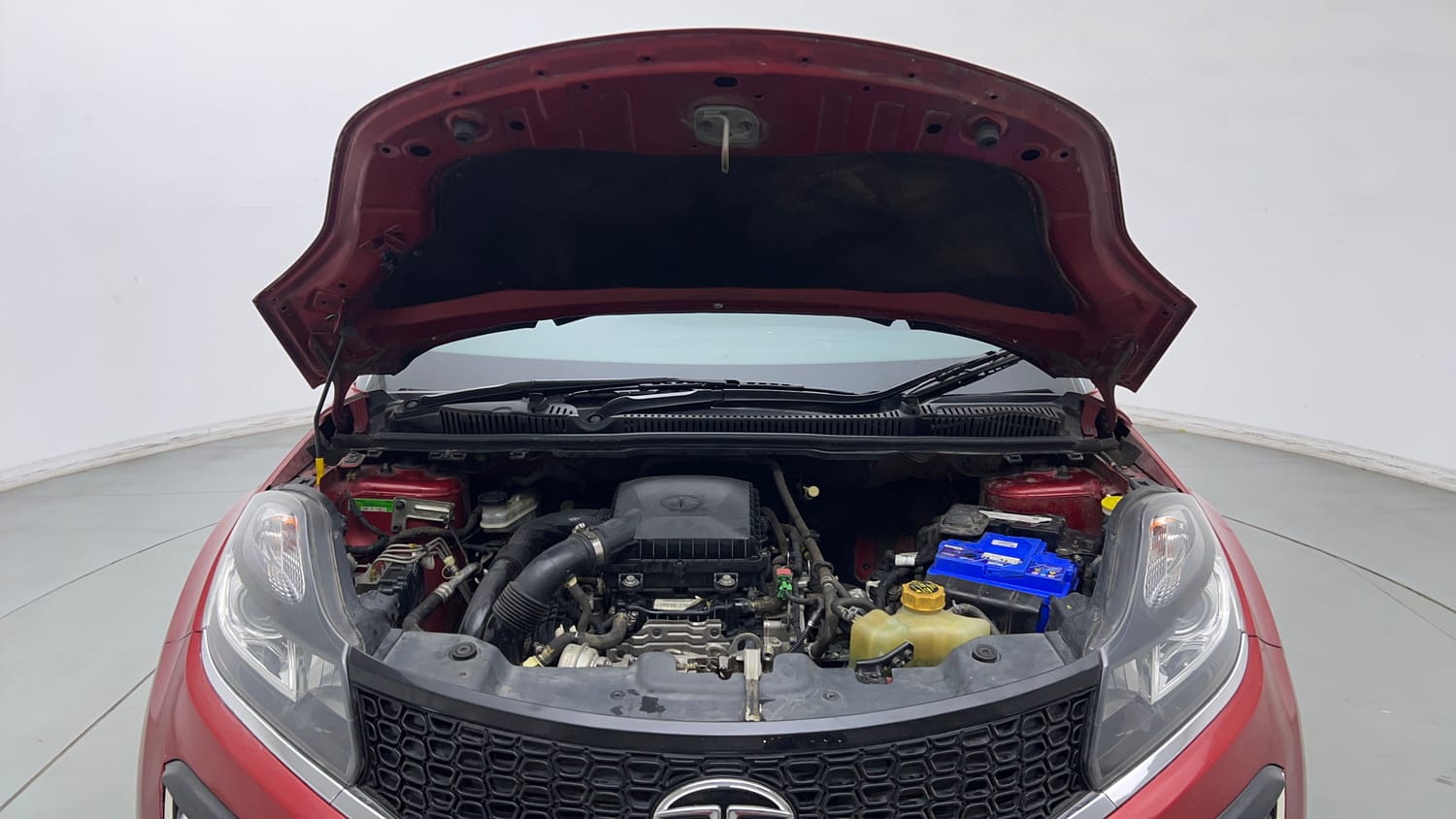 Used 2018 Tata Nexon XZA Plus Petrol Dual Tone Petrol Automatic engine ENGINE & BONNET OPEN FRONT VIEW
