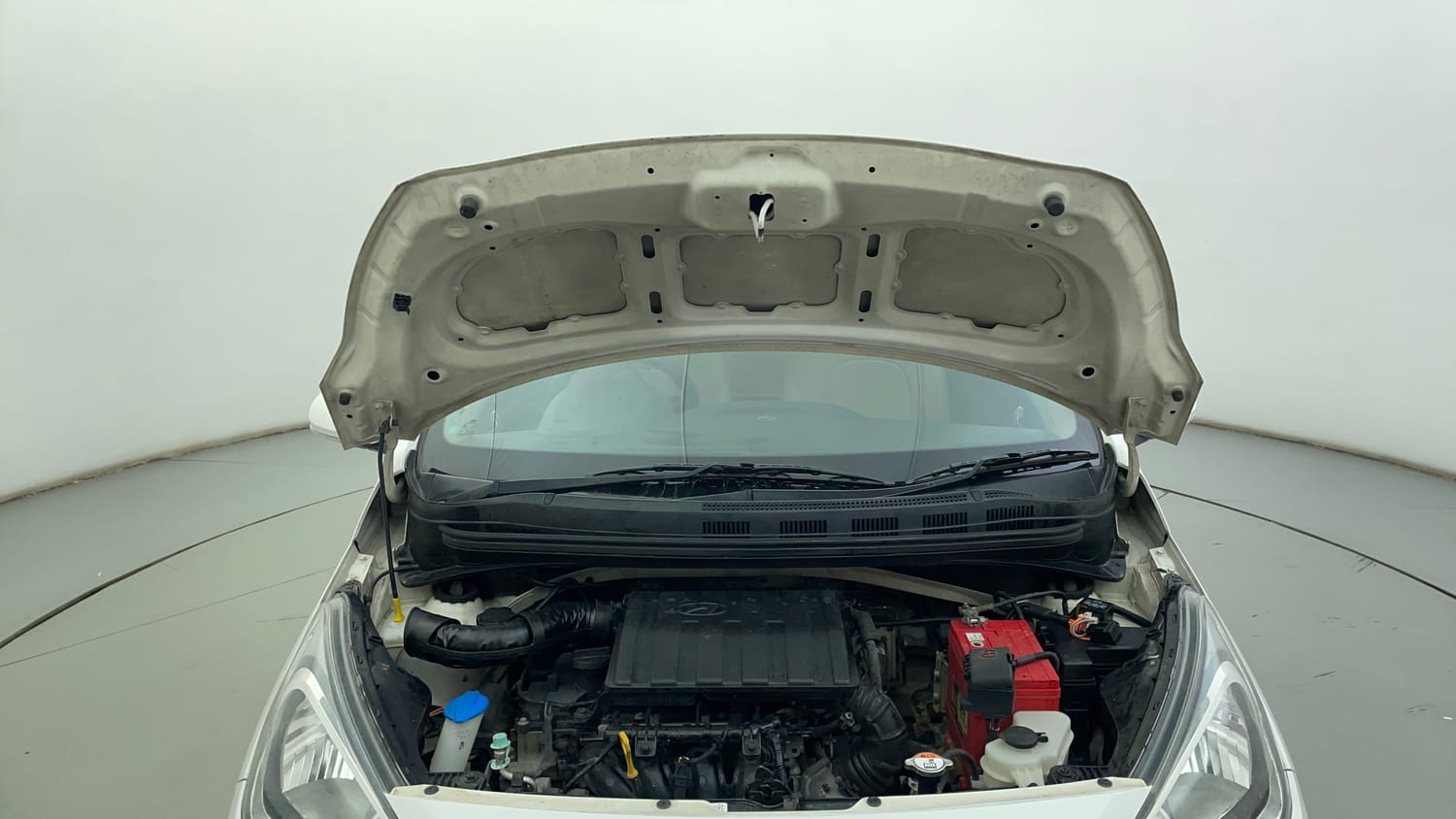 Used 2016 Hyundai Xcent S 1.2 Petrol Manual engine ENGINE & BONNET OPEN FRONT VIEW