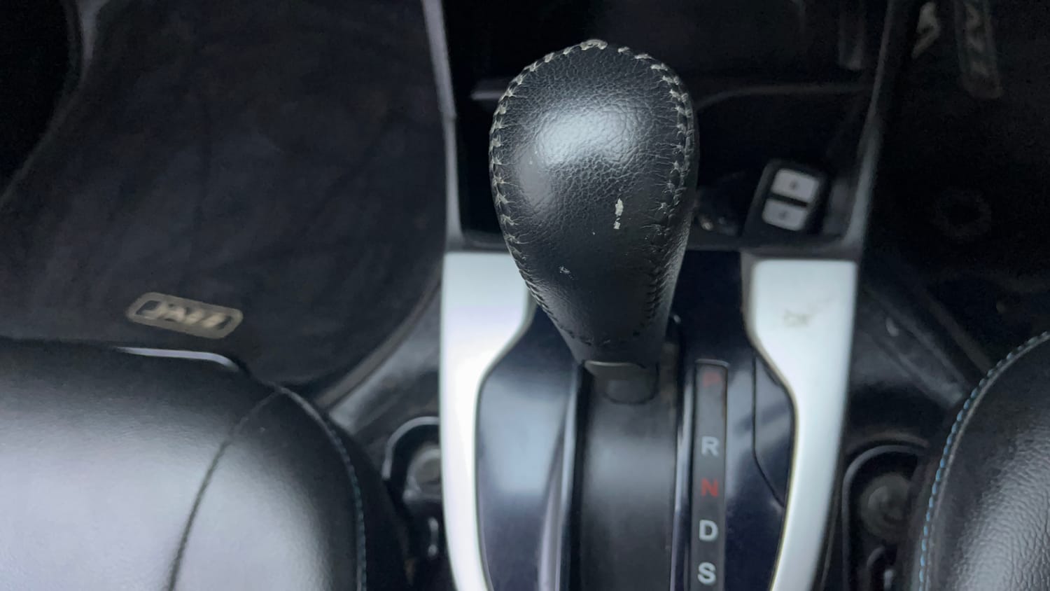 Used 2022 Honda Jazz ZX CVT Petrol Automatic interior GEAR  KNOB VIEW