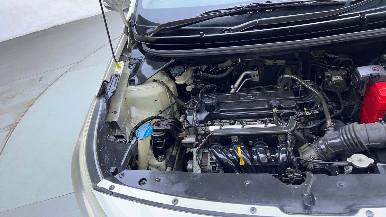 Used 2015 Hyundai Elite i20 Asta 1.2 Petrol Manual engine ENGINE RIGHT SIDE VIEW