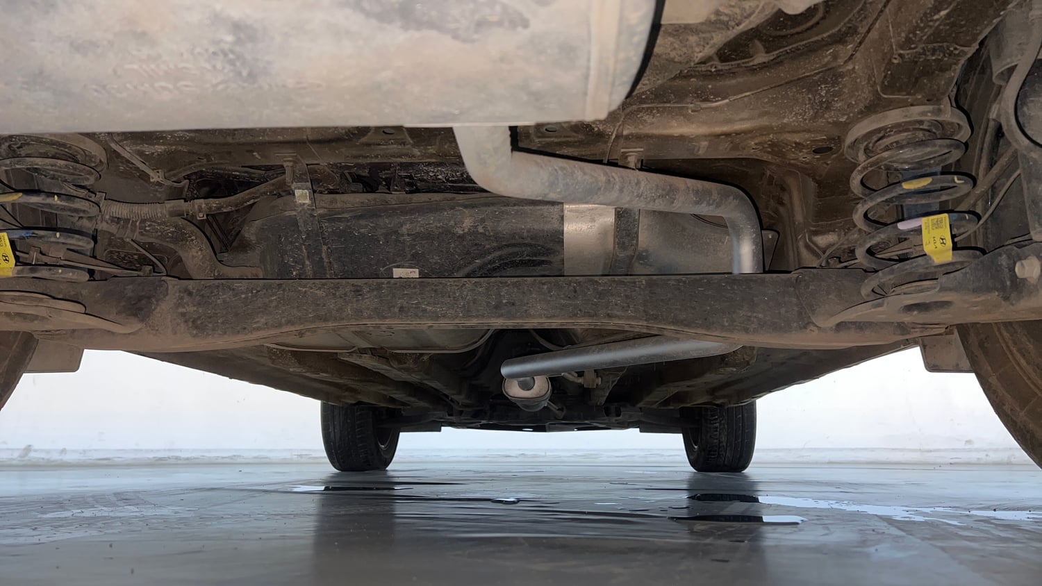 Used 2024 Hyundai Creta 1.5 MPi Petrol MT SX Petrol Manual extra REAR UNDERBODY VIEW (TAKEN FROM REAR)