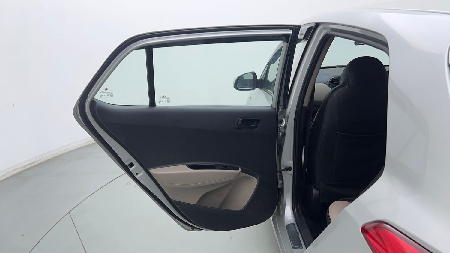Used 2017 Hyundai Grand i10 Magna 1.2 Kappa VTVT Petrol Manual interior LEFT REAR DOOR OPEN VIEW