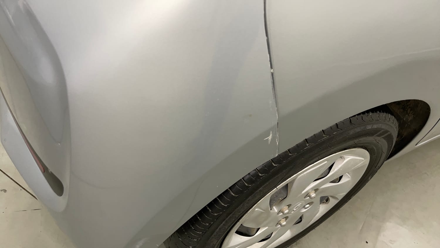 Used 2020 Hyundai New Santro 1.1 Sportz Petrol + CNG (outside fitted) Petrol+cng Manual dents MINOR SCRATCH