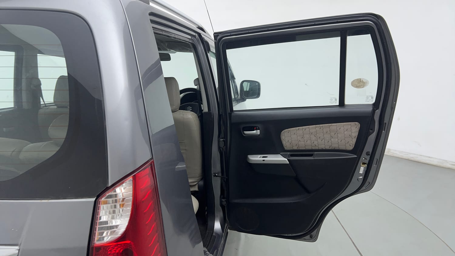 Used 2016 Maruti Suzuki Wagon R VXI Petrol Manual interior RIGHT REAR DOOR OPEN VIEW