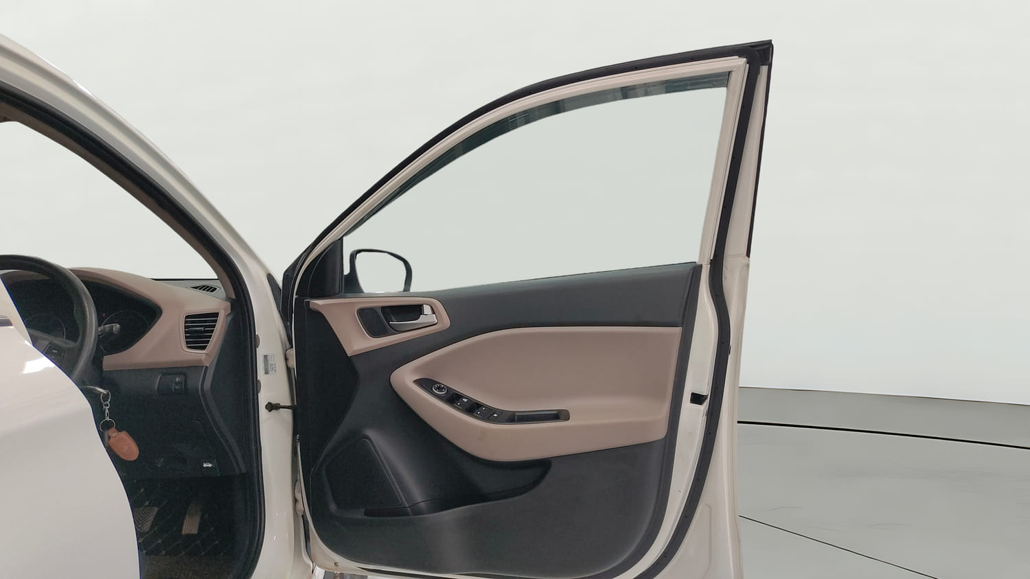 Used 2019 Hyundai Elite i20 Magna Plus 1.2 Petrol Manual interior RIGHT FRONT DOOR OPEN VIEW