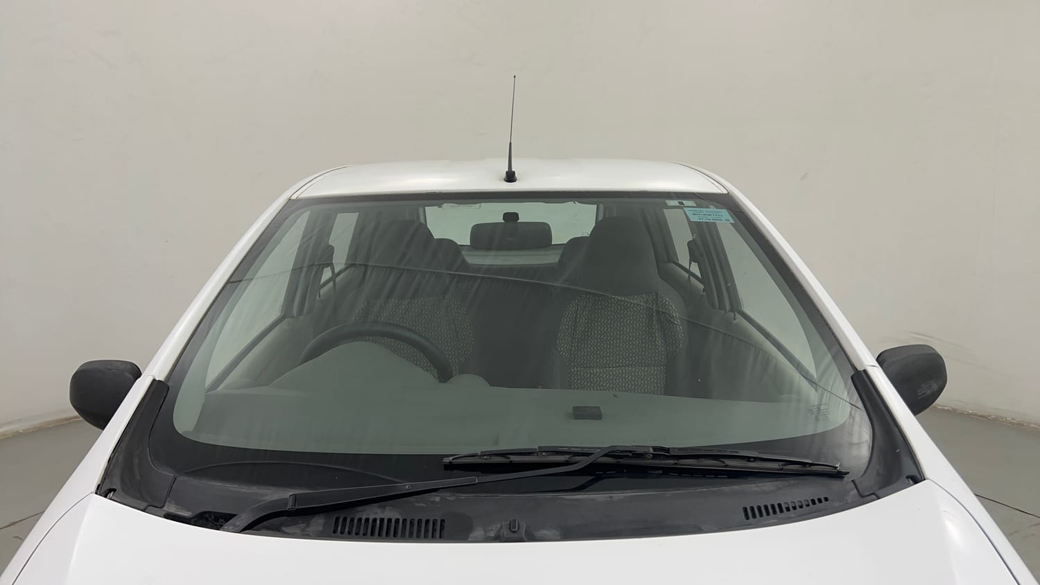 Used 2016 Datsun Redi-GO T (O) Petrol Manual exterior FRONT WINDSHIELD VIEW