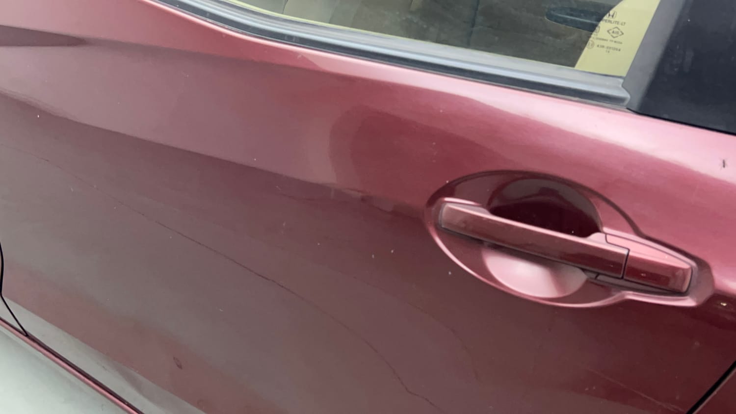 Used 2014 Honda Mobilio S Petrol Petrol Manual dents MINOR SCRATCH