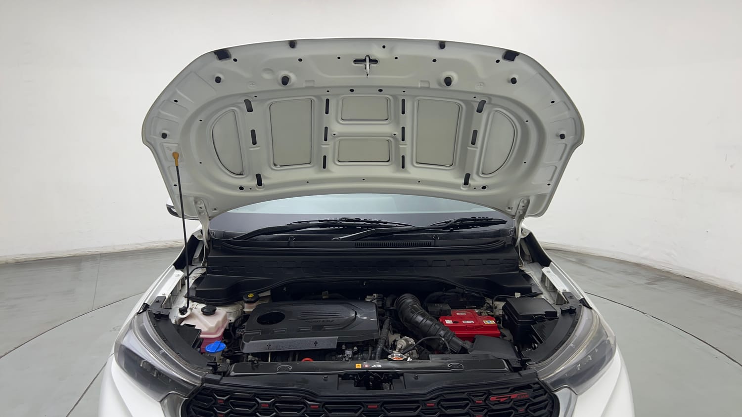 Used 2022 Kia Sonet GTX Plus 1.5 AT Diesel Automatic engine ENGINE & BONNET OPEN FRONT VIEW