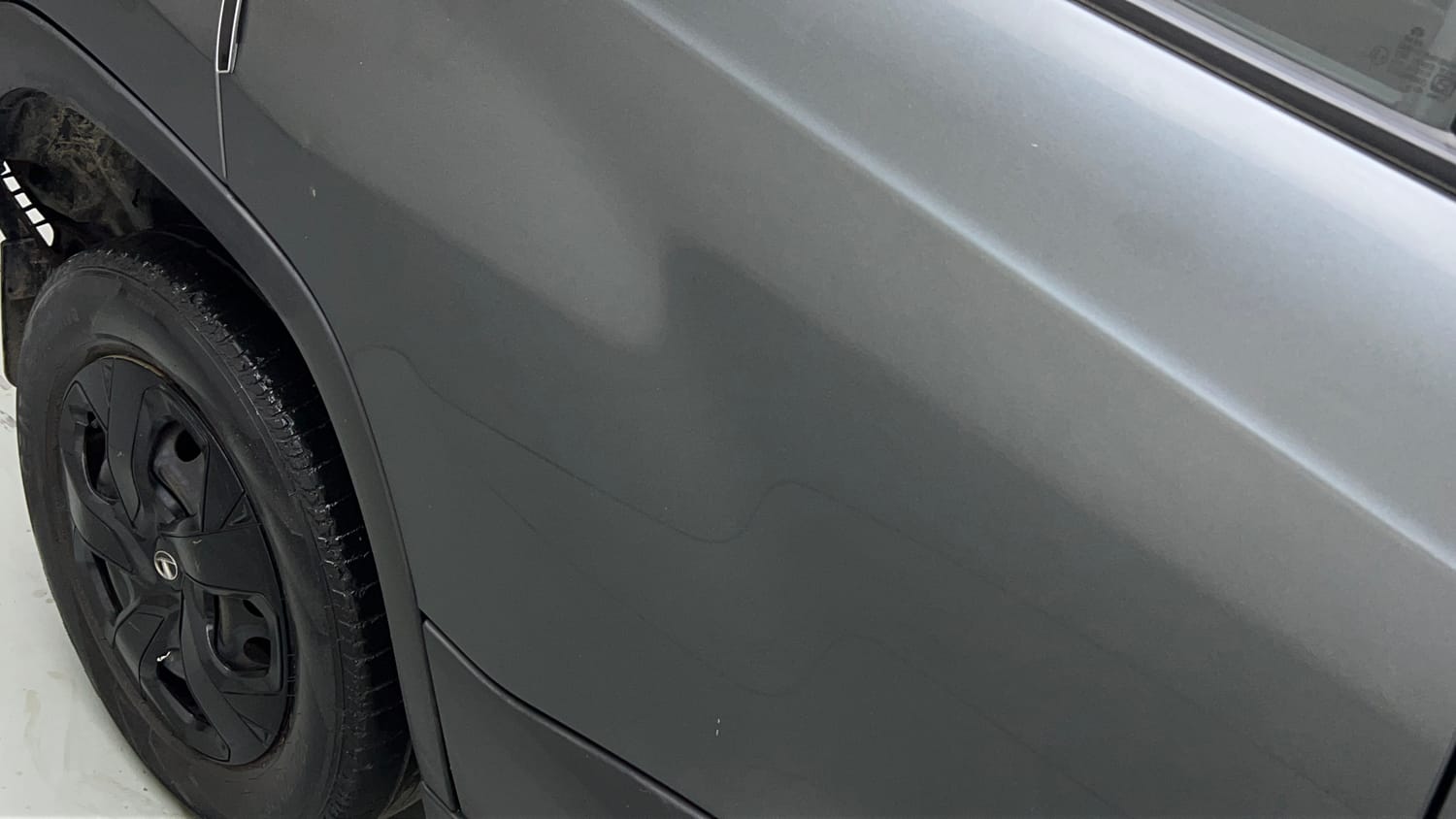 Used 2023 Tata Punch Adventure AMT Petrol Automatic dents MINOR DENT