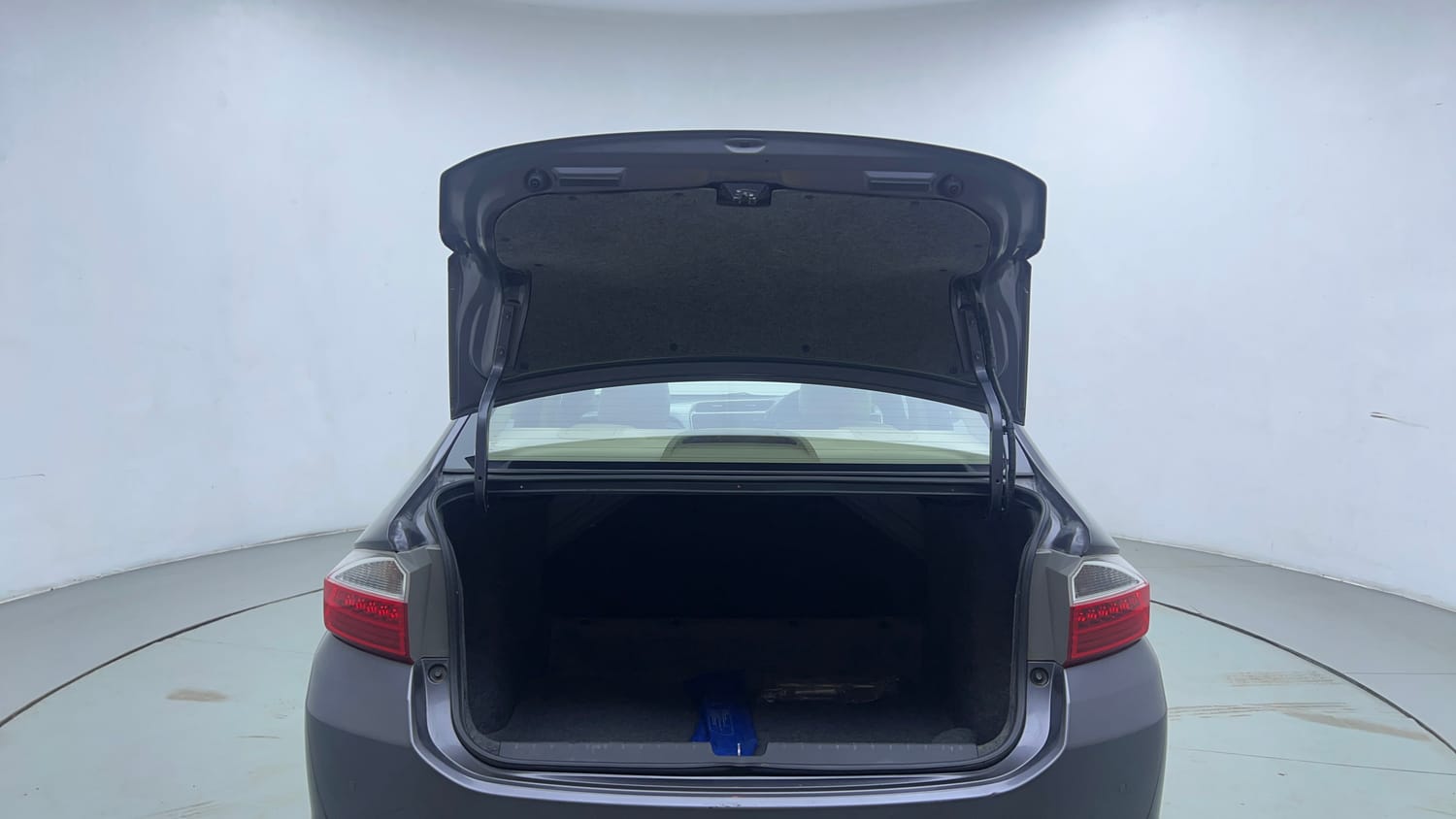 Used 2019 Honda City VX CVT Petrol Petrol Automatic interior DICKY DOOR OPEN VIEW