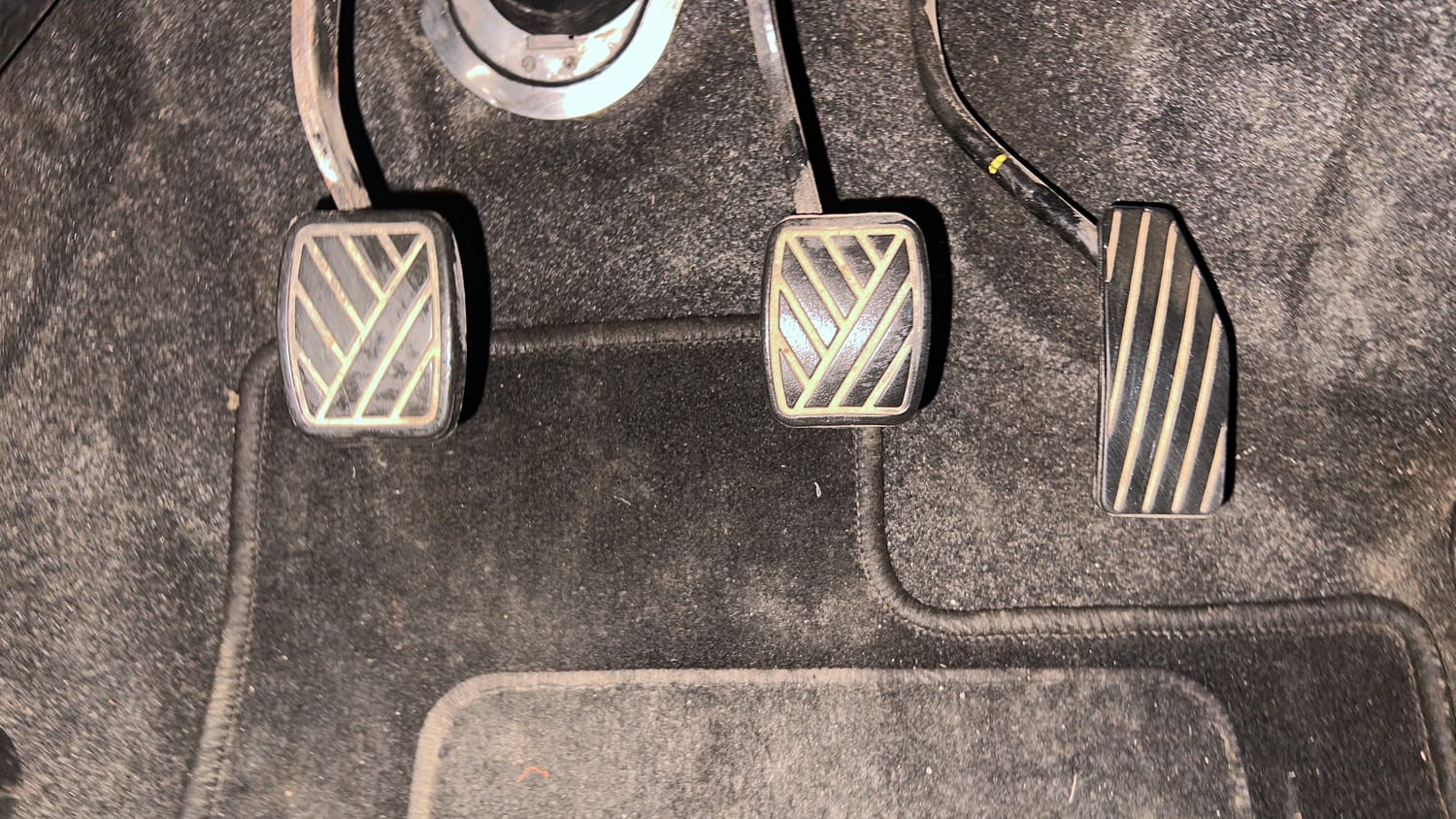 Used 2016 Maruti Suzuki Wagon R VXI Petrol Manual interior PEDALS VIEW