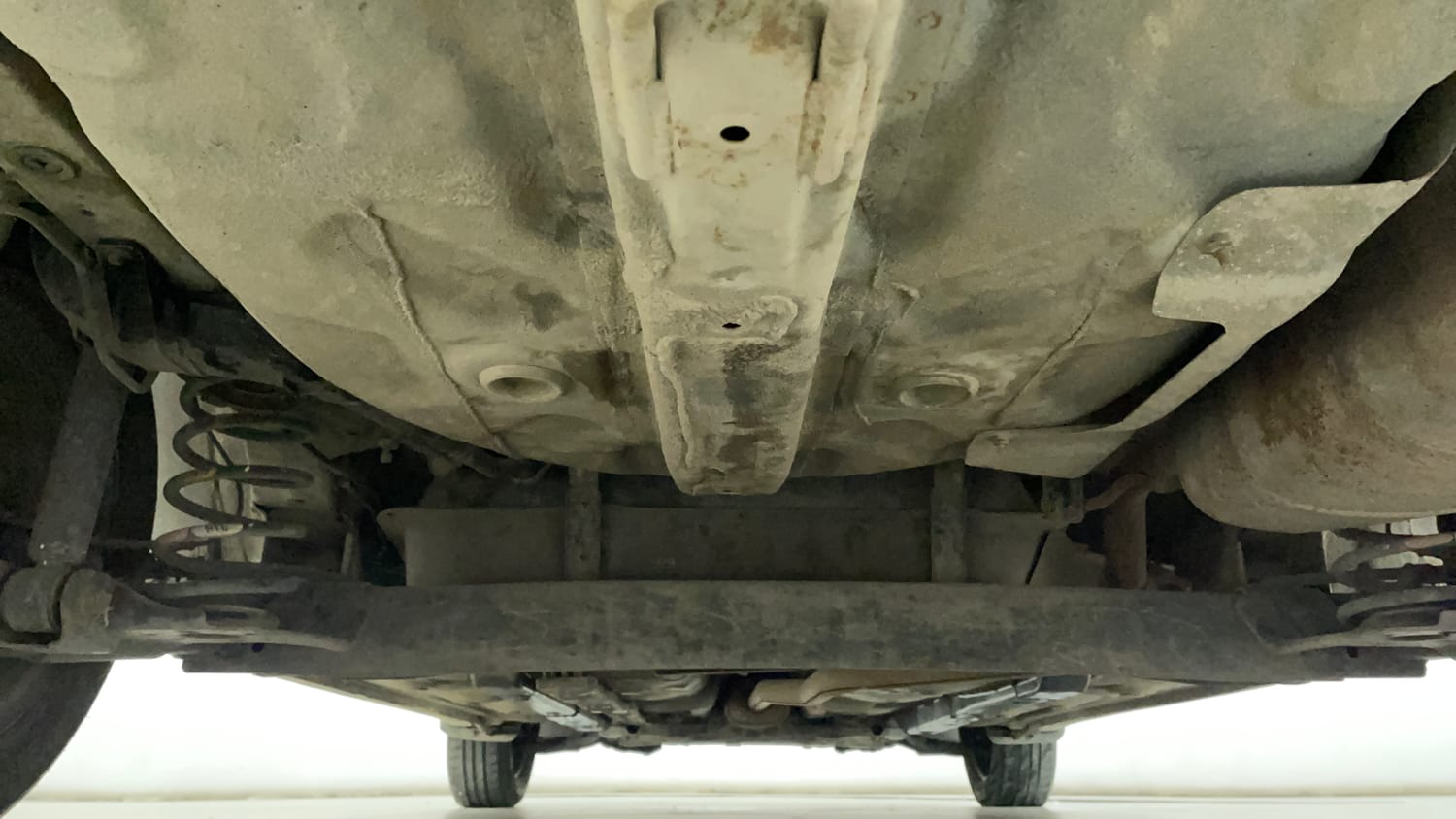 Used 2016 Hyundai Xcent S 1.2 Petrol Manual extra REAR UNDERBODY VIEW (TAKEN FROM REAR)