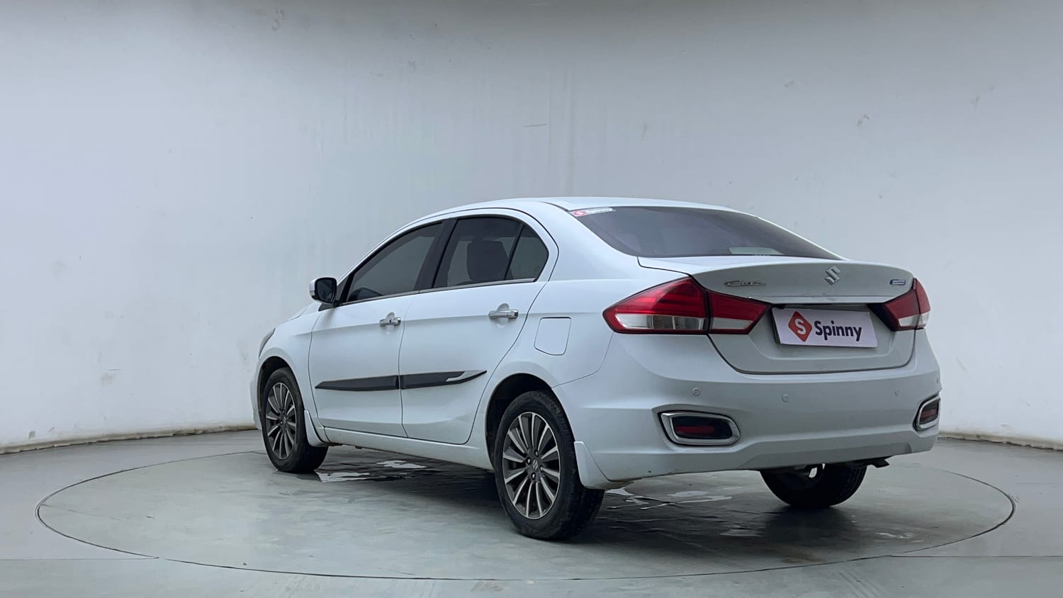Used 2019 Maruti Suzuki Ciaz Alpha Hybrid 1.5 Petrol Manual exterior LEFT REAR CORNER VIEW