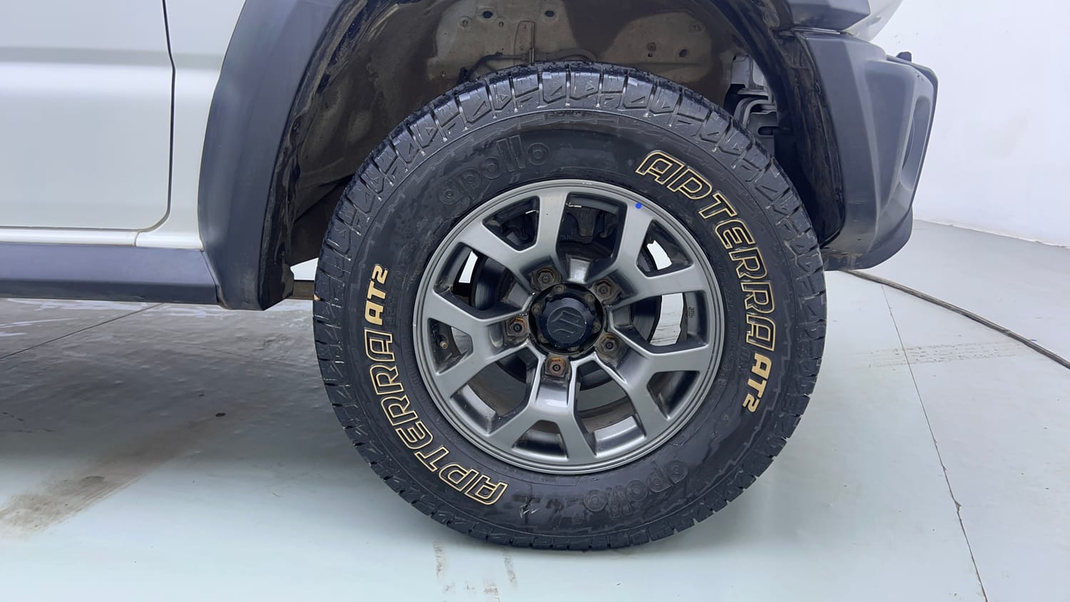 Used 2023 Maruti Suzuki Jimny Alpha AT Petrol Automatic tyres RIGHT FRONT TYRE RIM VIEW