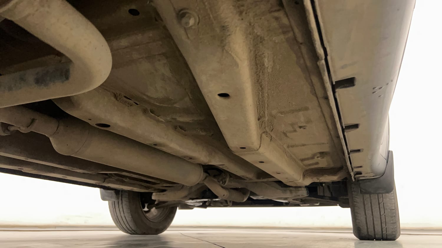 Used 2019 Tata Nexon XZA Plus Diesel Diesel Automatic extra REAR RIGHT UNDERBODY VIEW