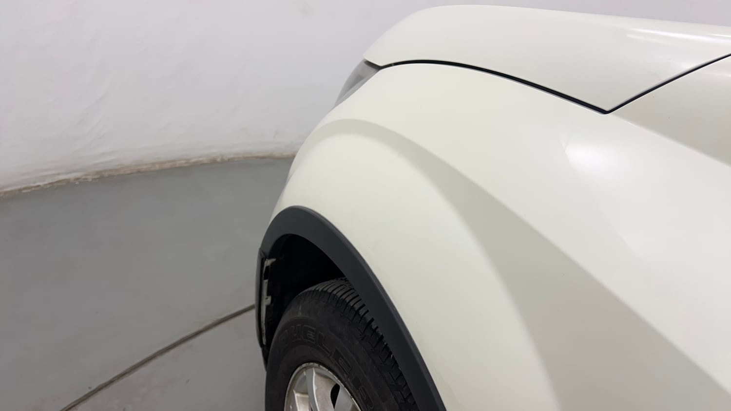 Used 2019 Mahindra XUV500 W9 Diesel Manual dents MINOR SCRATCH