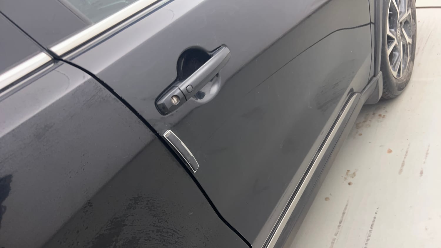 Used 2024 Toyota Urban Cruiser Hyryder G NeoDrive Petrol Manual dents MINOR SCRATCH