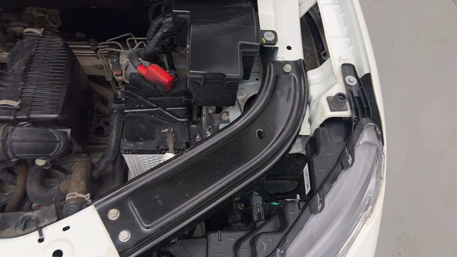 Used 2024 Renault Kiger RXL Petrol Manual engine ENGINE LEFT SIDE VIEW