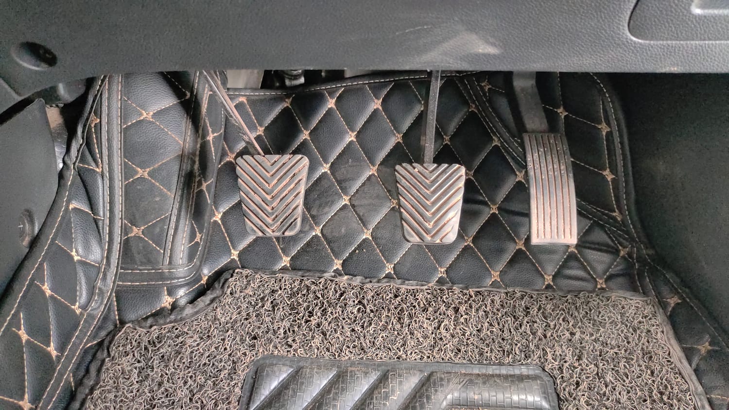 Used 2019 Hyundai Elite i20 Magna Plus 1.2 Petrol Manual interior PEDALS VIEW