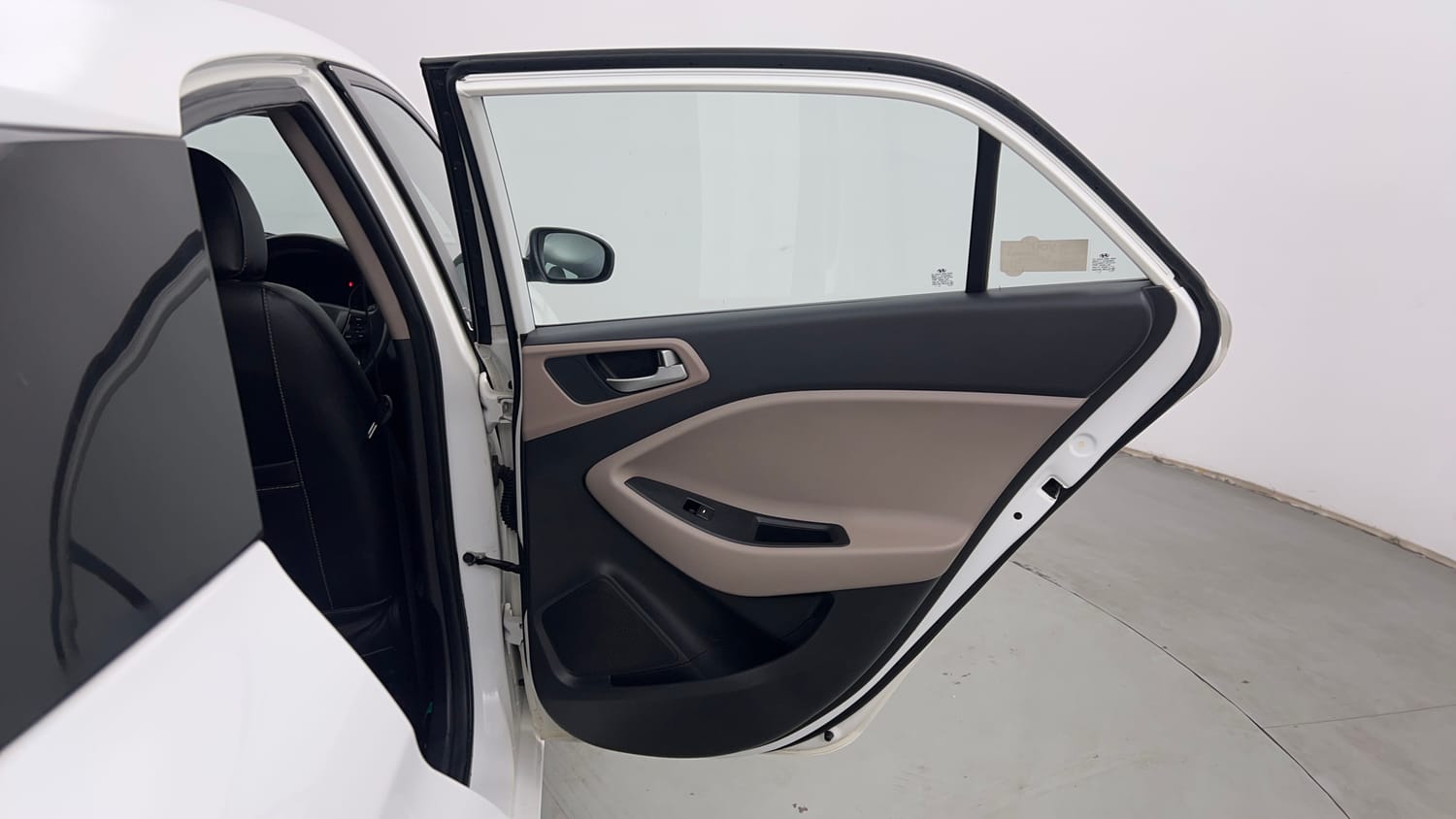 Used 2019 Hyundai Elite i20 Magna Plus 1.2 Petrol Manual interior RIGHT REAR DOOR OPEN VIEW