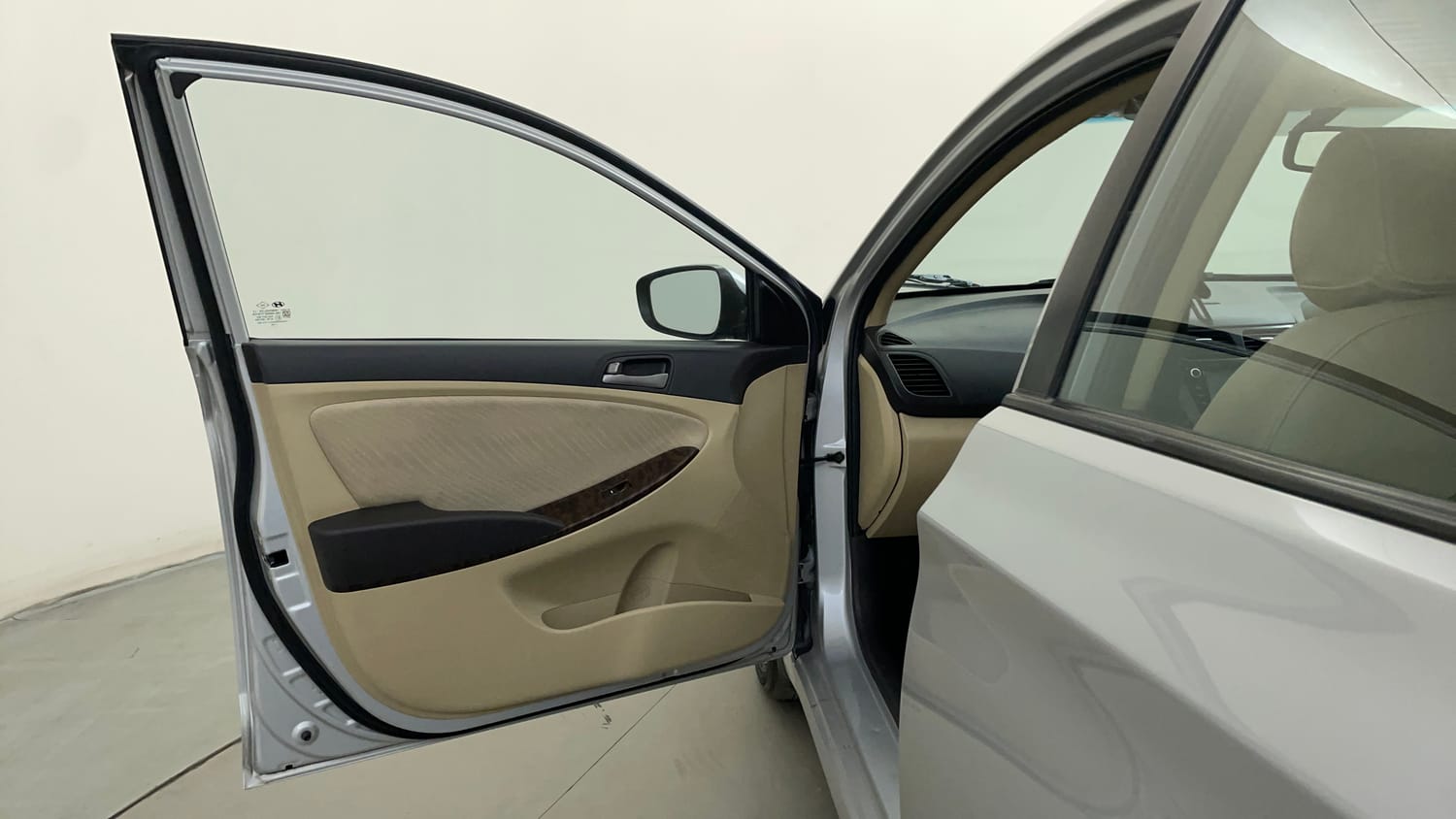 Used 2016 Hyundai Fluidic Verna 4S 1.6 VTVT SX Petrol Manual interior LEFT FRONT DOOR OPEN VIEW