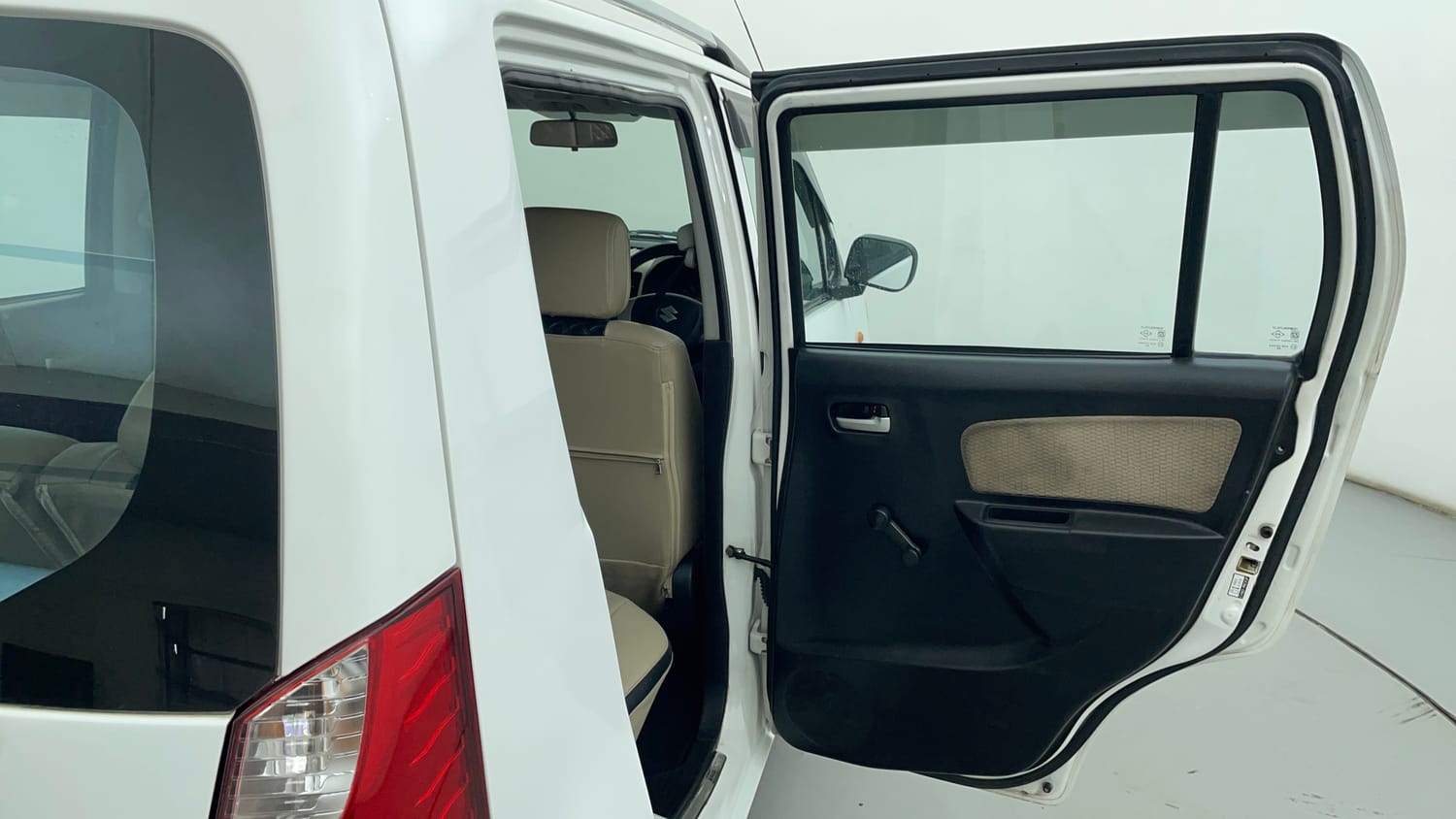 Used 2017 Maruti Suzuki Wagon R LXI CNG Cng Manual interior RIGHT REAR DOOR OPEN VIEW