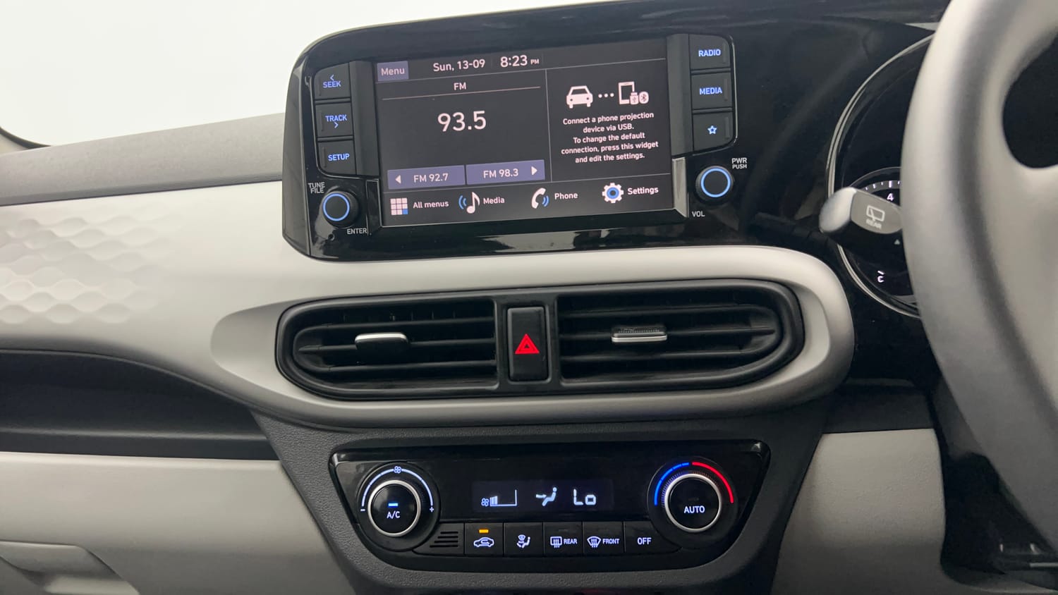 Used 2025 Hyundai Grand i10 Nios Asta 1.2 Kappa AMT Petrol Automatic interior MUSIC SYSTEM & AC CONTROL VIEW