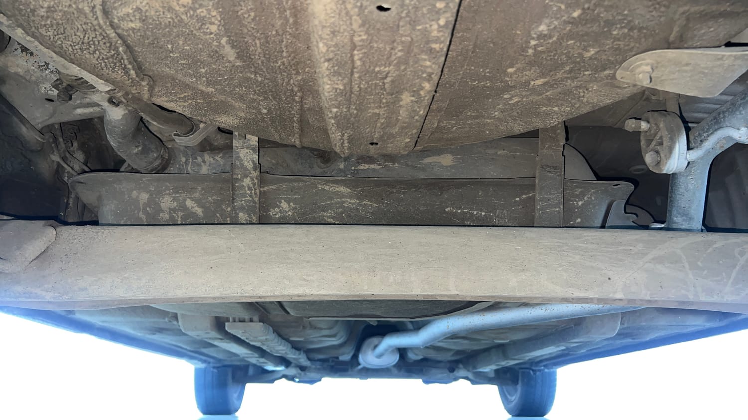 Used 2014 Hyundai Grand i10 Asta AT 1.2 Kappa VTVT Petrol Automatic extra REAR UNDERBODY VIEW (TAKEN FROM REAR)