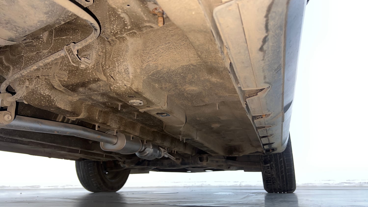 Used 2024 Hyundai Creta 1.5 MPi Petrol MT SX Petrol Manual extra REAR RIGHT UNDERBODY VIEW