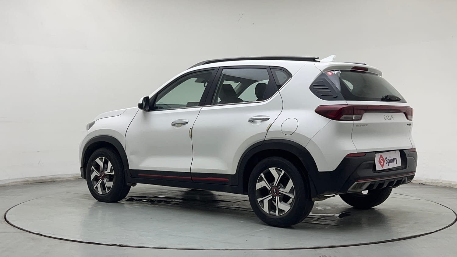 Used 2022 Kia Sonet GTX Plus 1.5 AT Diesel Automatic exterior LEFT REAR CORNER VIEW
