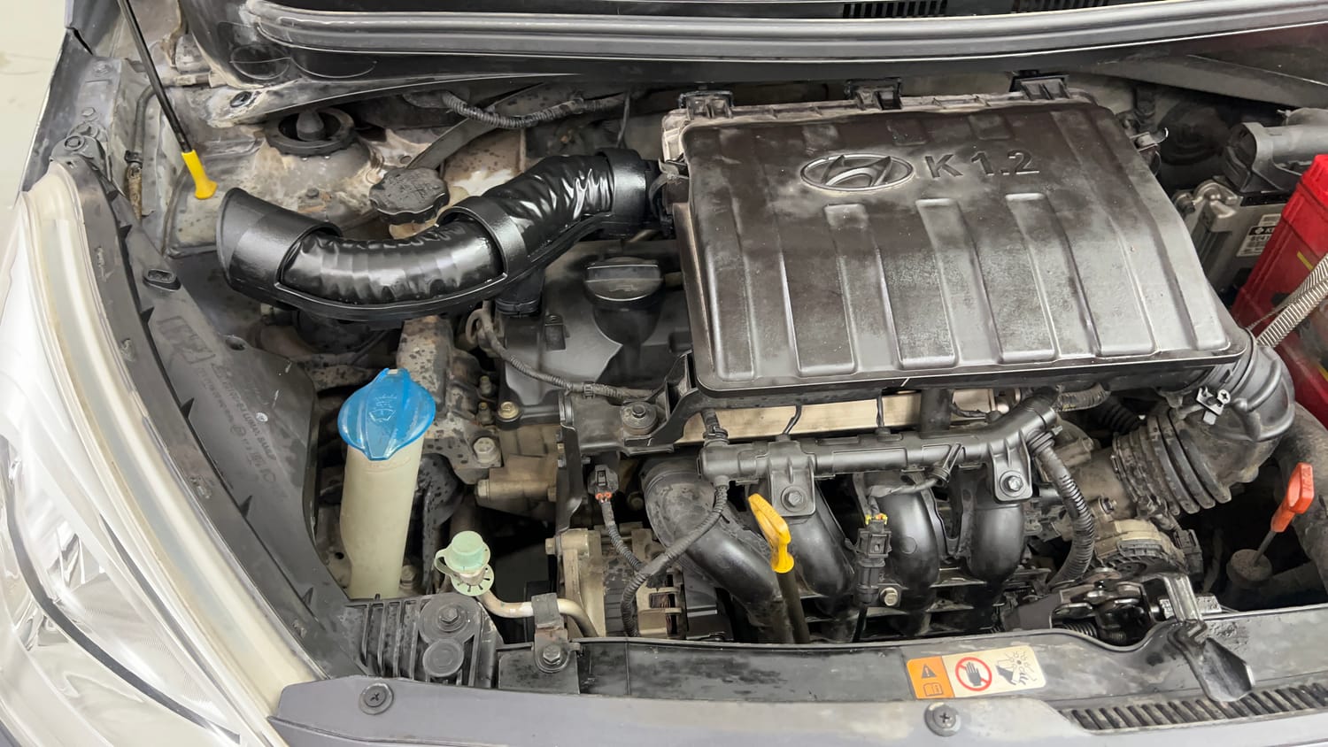 Used 2014 Hyundai Grand i10 Asta AT 1.2 Kappa VTVT Petrol Automatic engine ENGINE RIGHT SIDE VIEW