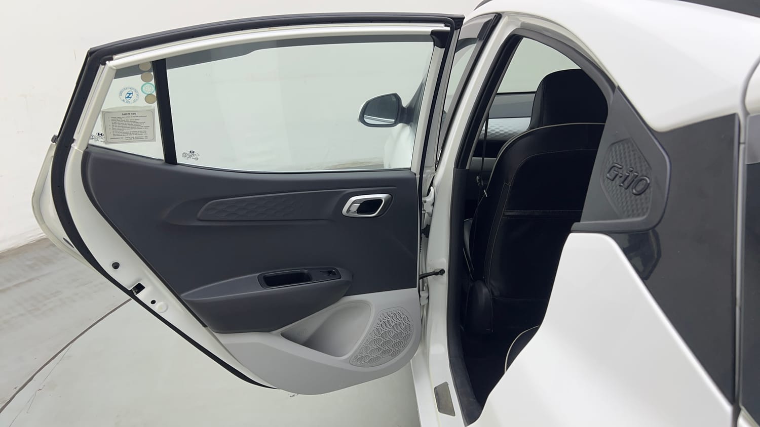 Used 2022 Hyundai Grand i10 Nios Sportz 1.2 Kappa VTVT CNG Cng Manual interior LEFT REAR DOOR OPEN VIEW