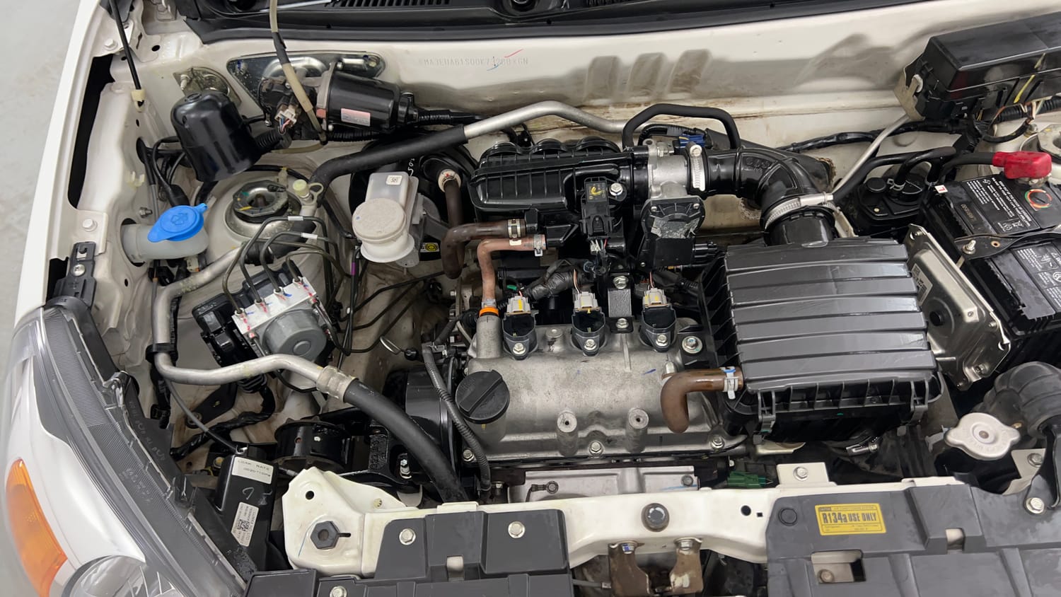 Used 2022 Maruti Suzuki Alto 800 LXi (O) Petrol Manual engine ENGINE RIGHT SIDE VIEW