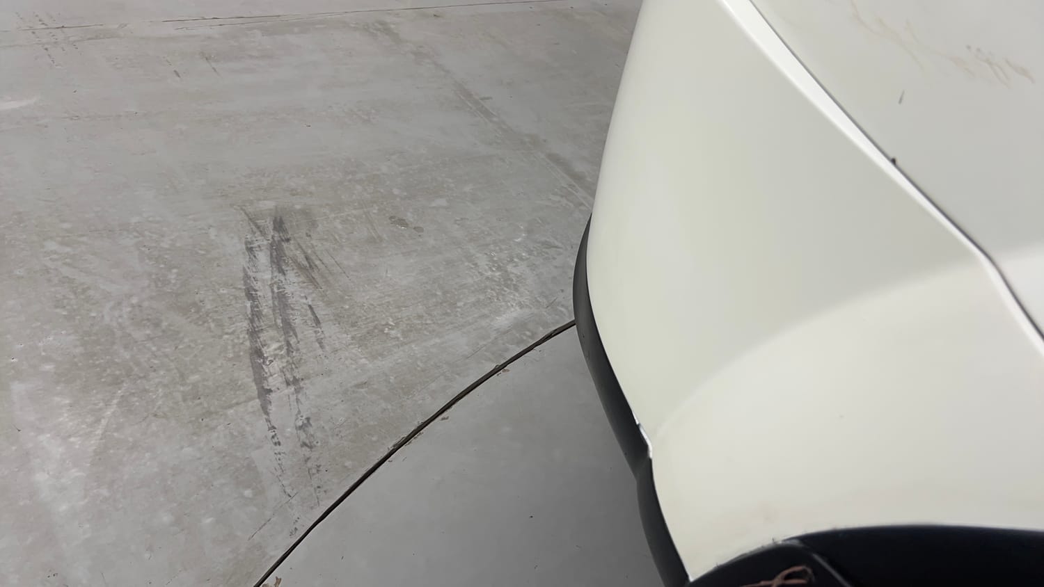 Used 2019 Mahindra XUV500 W9 Diesel Manual dents MINOR SCRATCH
