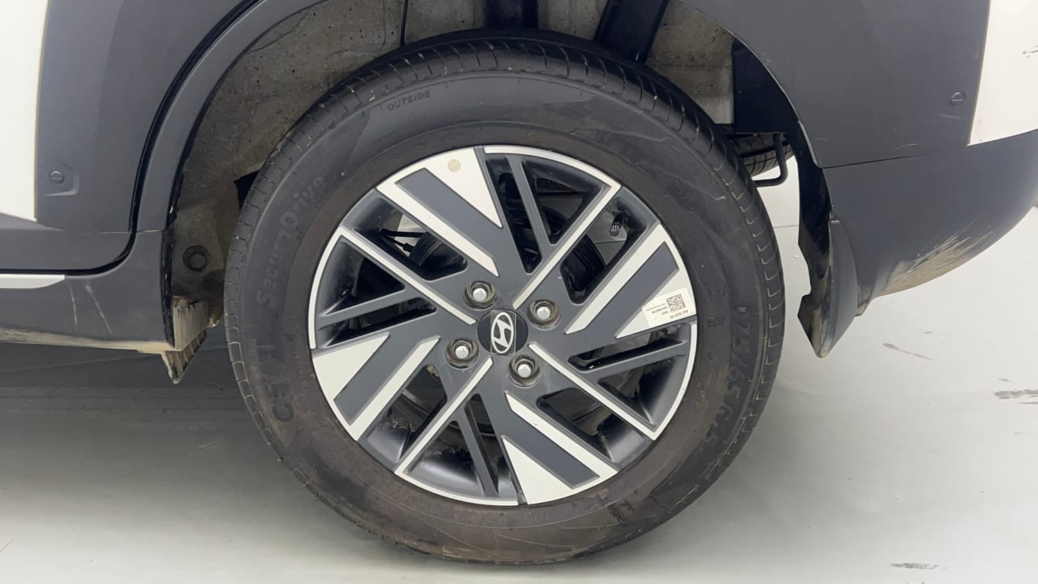 Used 2026 Hyundai Exter 1.2 Kappa Dual CNG MT HX 8 Cng Manual tyres LEFT REAR TYRE RIM VIEW