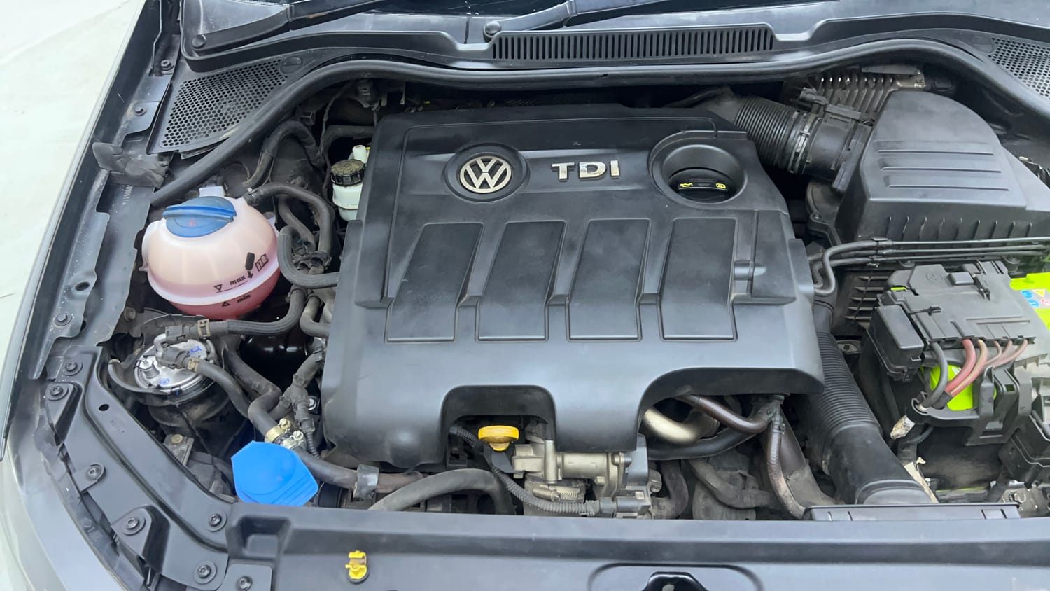 Used 2017 Volkswagen Polo Comfortline 1.5L (D) Diesel Manual engine ENGINE RIGHT SIDE VIEW
