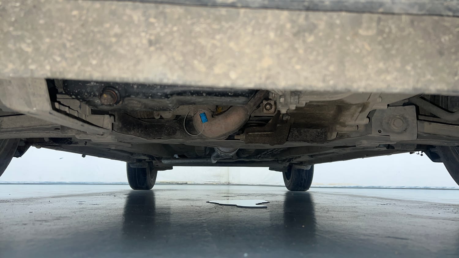 Used 2022 Tata Altroz XZ Plus Diesel Diesel Manual extra FRONT LEFT UNDERBODY VIEW