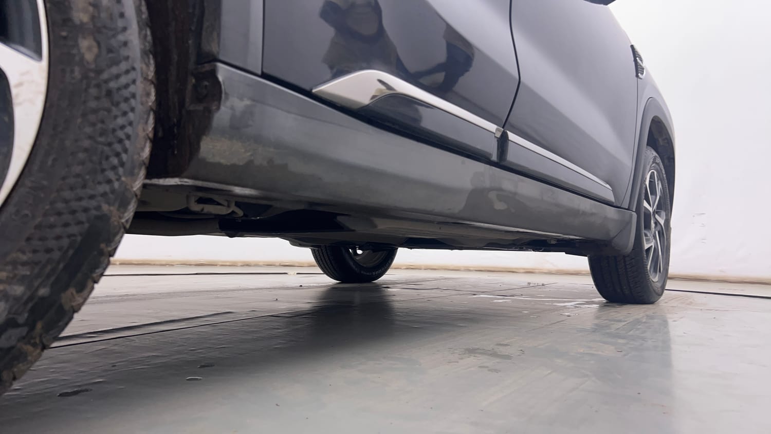Used 2024 Toyota Urban Cruiser Hyryder G NeoDrive Petrol Manual extra REAR RIGHT UNDERBODY VIEW