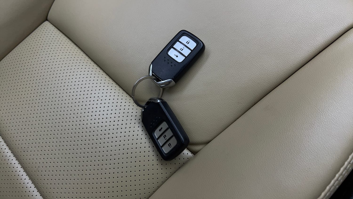 Used 2022 Honda City 4th Generation V Petrol Petrol Manual extra CAR KEY VIEW