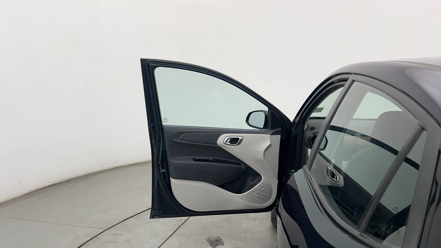 Used 2022 Hyundai Aura SX 1.2 Petrol Petrol Manual interior LEFT FRONT DOOR OPEN VIEW