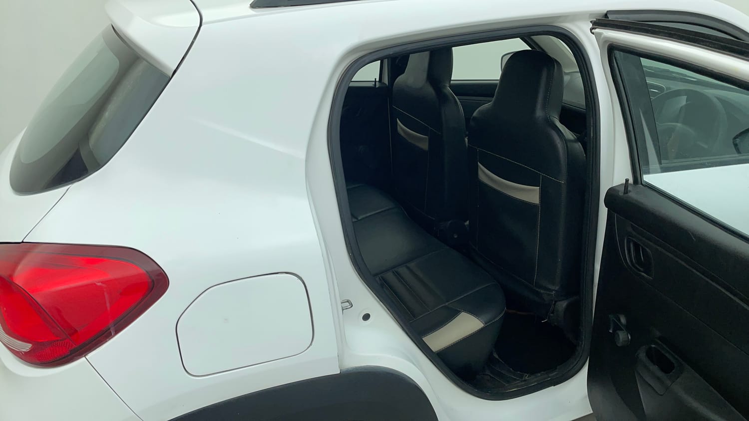 Used 2017 Renault Kwid 1.0 RXT Petrol Manual interior RIGHT SIDE REAR DOOR CABIN VIEW