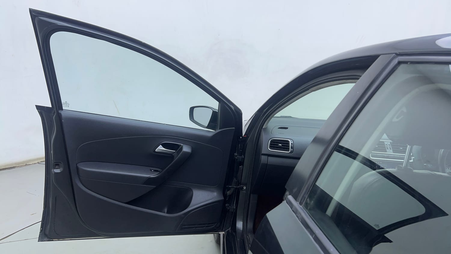 Used 2017 Volkswagen Polo Comfortline 1.5L (D) Diesel Manual interior LEFT FRONT DOOR OPEN VIEW