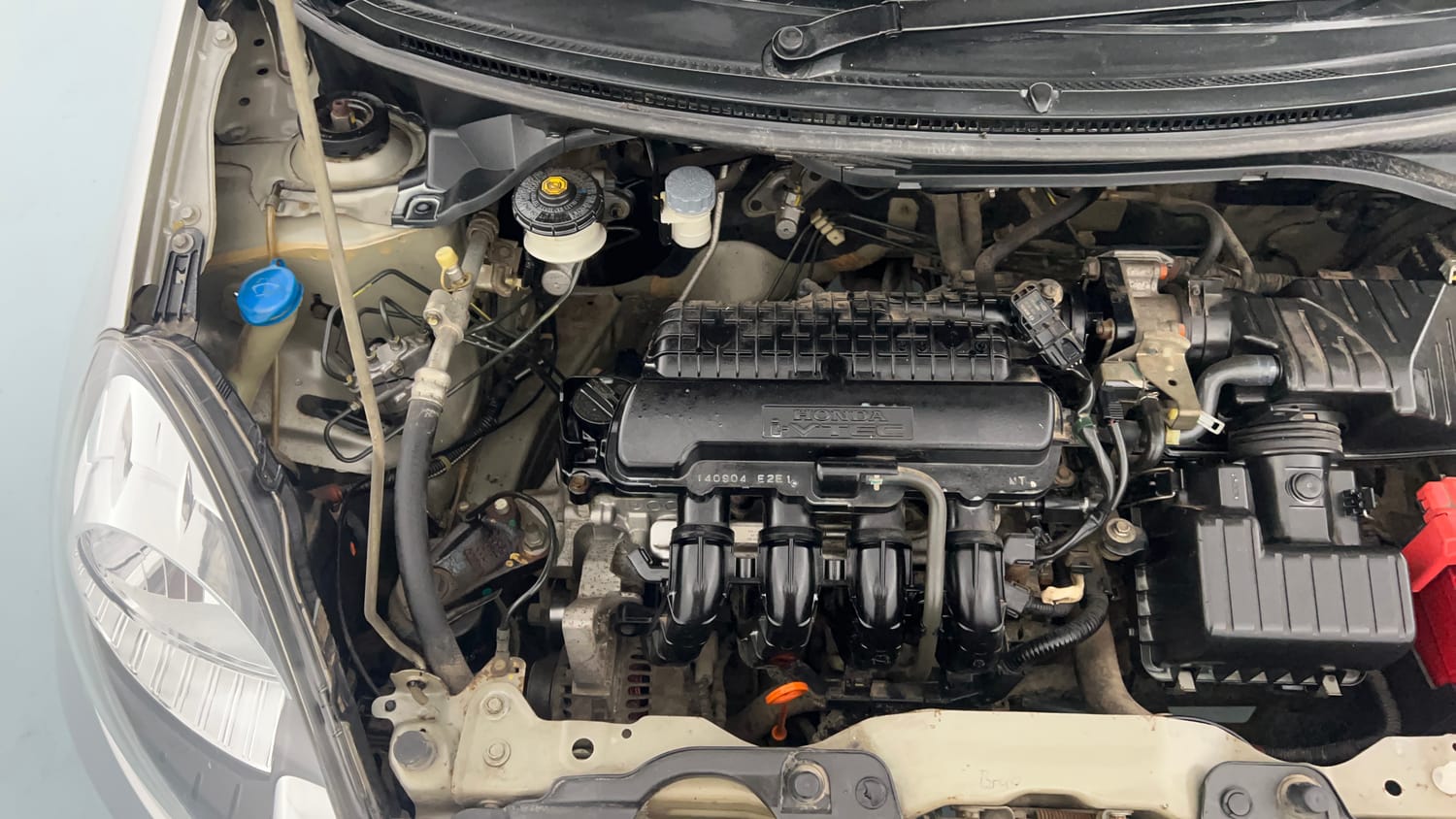 Used 2014 Honda Amaze 1.2 S i-VTEC Petrol Manual engine ENGINE RIGHT SIDE VIEW